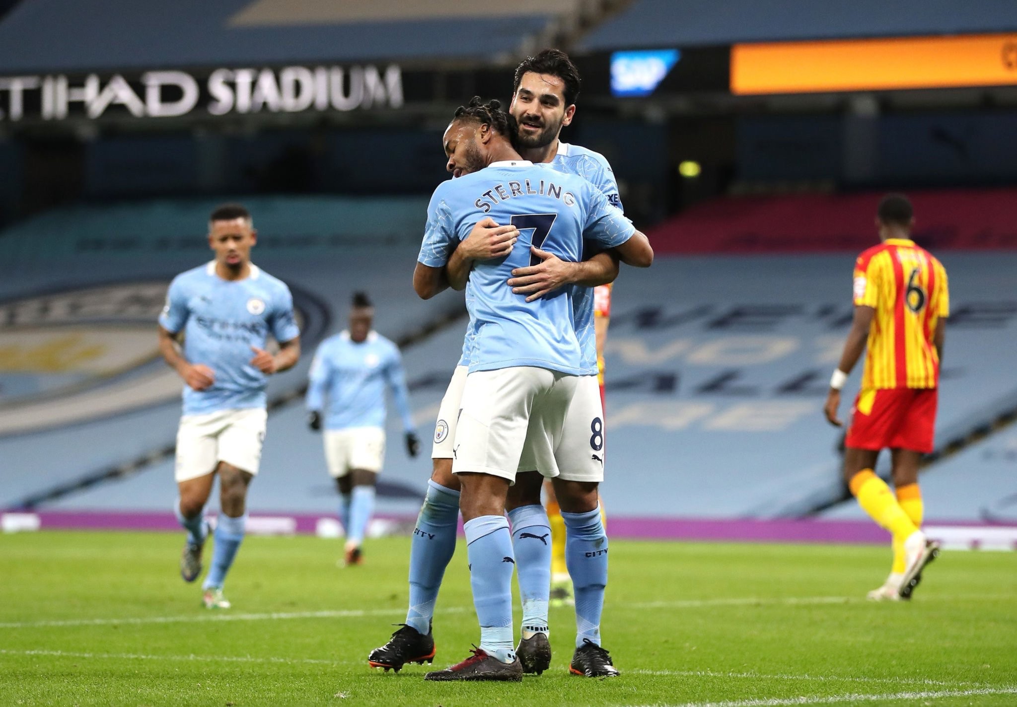 平的球员不 平的球员不